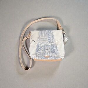 Beachy Sakroots Beige and Blue Crossbody Bag